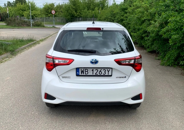 Toyota Yaris cena 56500 przebieg: 50500, rok produkcji 2018 z Pruszków małe 154